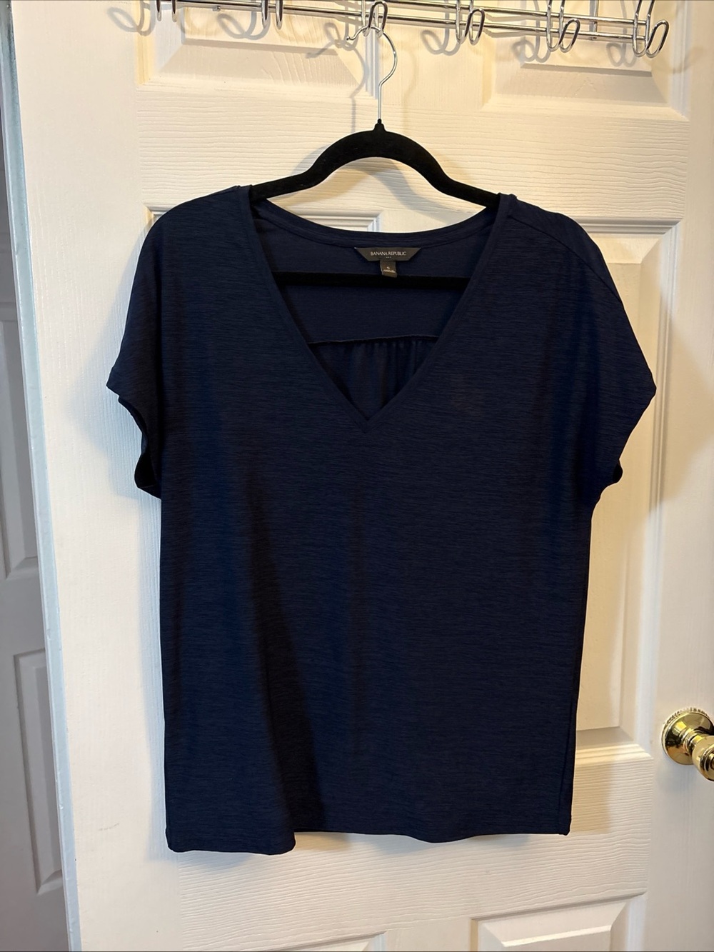 Banana Republic Deep Navy V-Neck Short Sleeve Tee